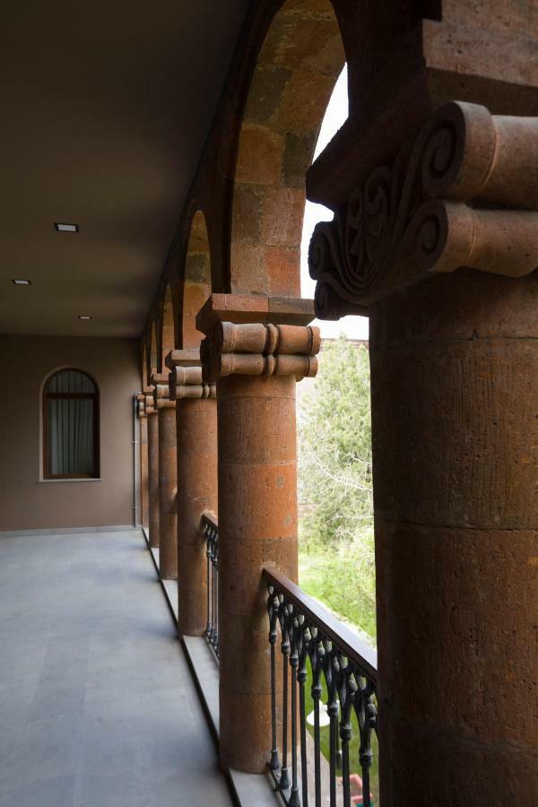 Annabella Boutique Hotel Yerevan Exterior foto
