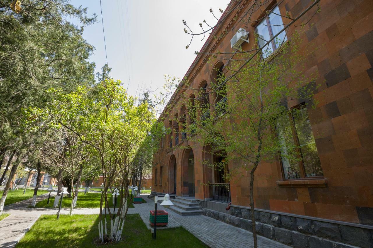 Annabella Boutique Hotel Yerevan Exterior foto