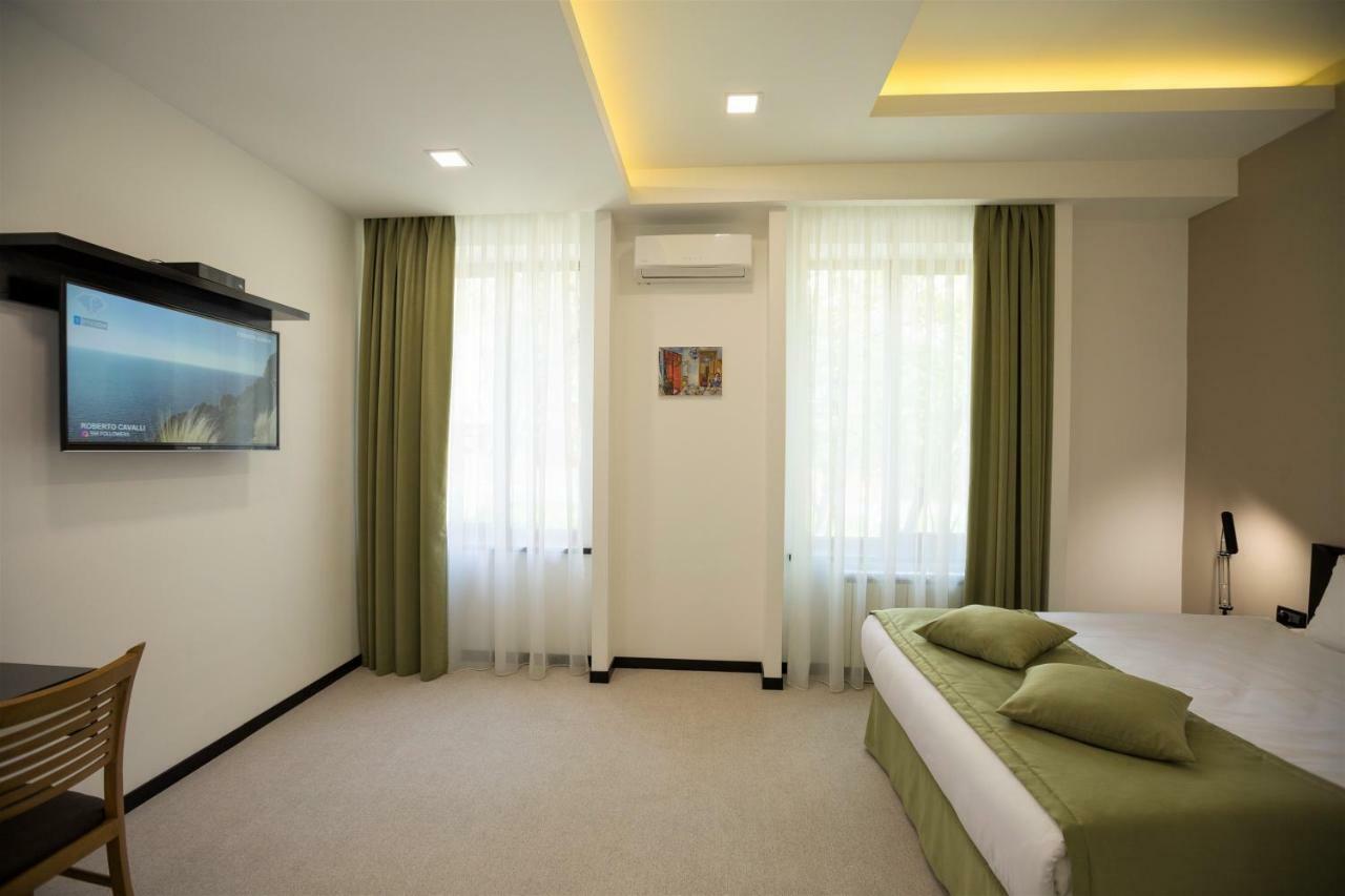 Annabella Boutique Hotel Yerevan Exterior foto